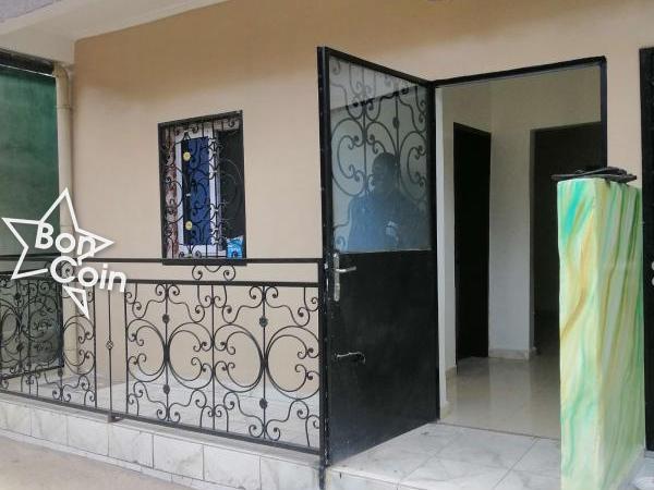 Studio moderne à louer à Yaoundé, Emana