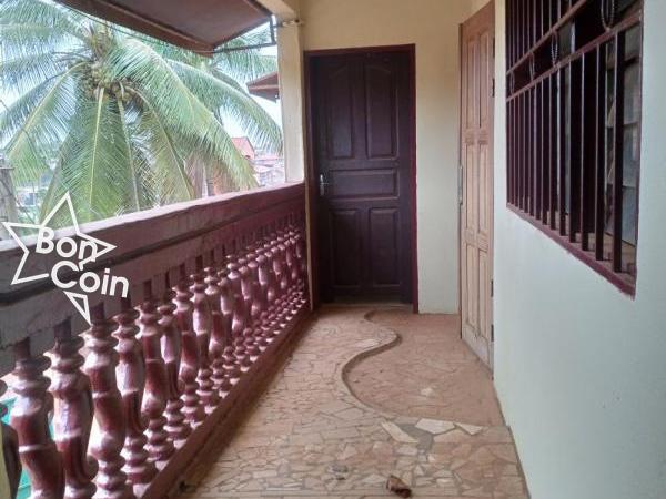 Appartement 3 chambres à louer à Etoudi, Yaoundé