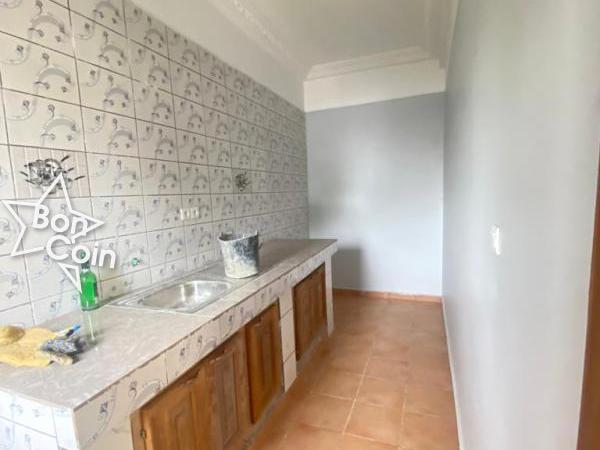 Studio moderne à louer à Logpom, Douala