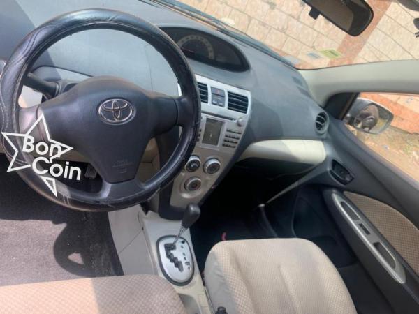 TOYOTA YARIS BERLINE 2008