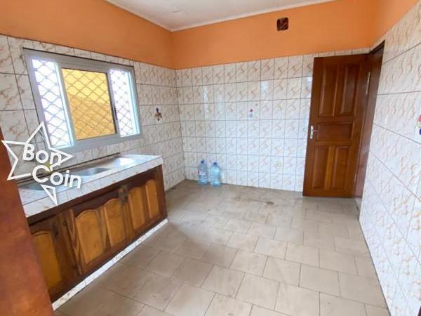 Appartement à louer à Kotto, Douala