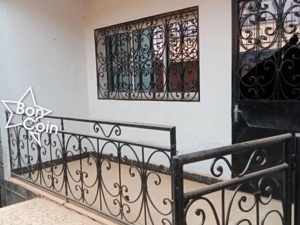 Appartement moderne à louer à Fourgerolles, Yaoundé