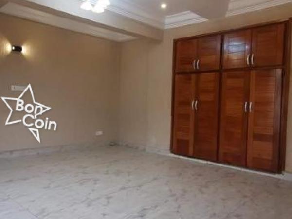 Appartement moderne à louer à Yaoundé, Omnisports 