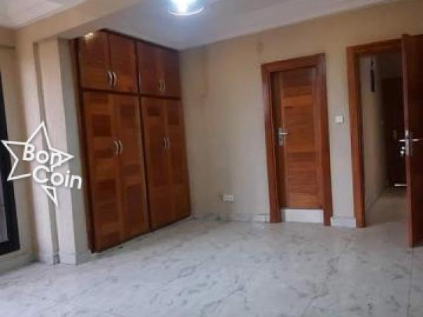 Appartement moderne à louer à Yaoundé, Omnisports 