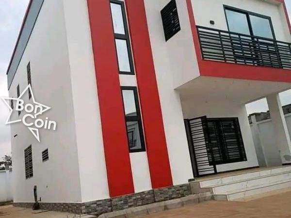 Duplex à vendre à Yaoundé, Olembé