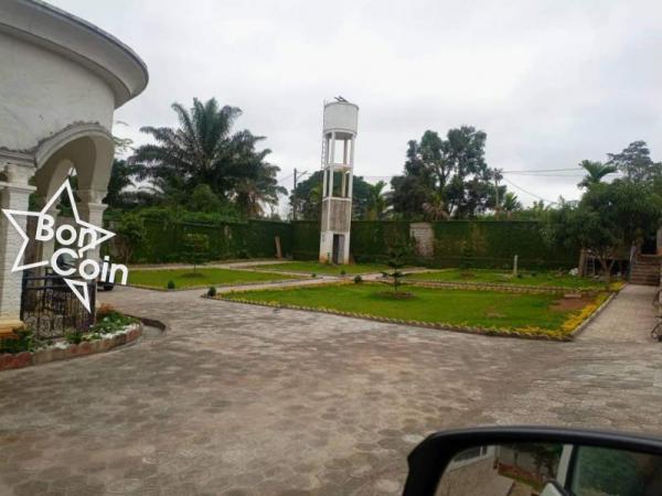 Villa à vendre à Yaoundé, Nsimalen