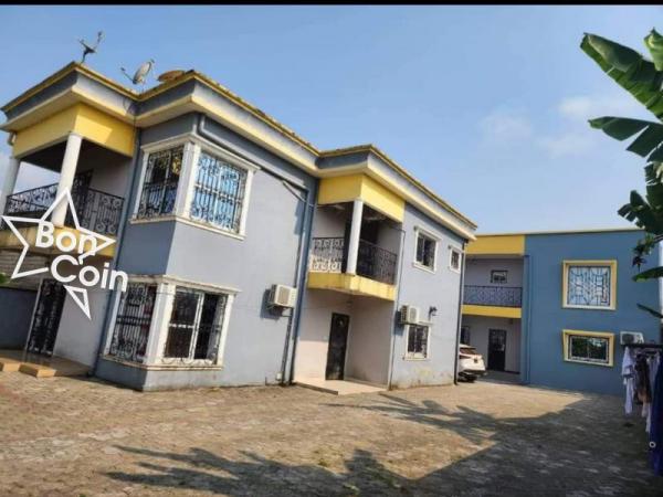 Duplex à vendre à Douala, Japoma