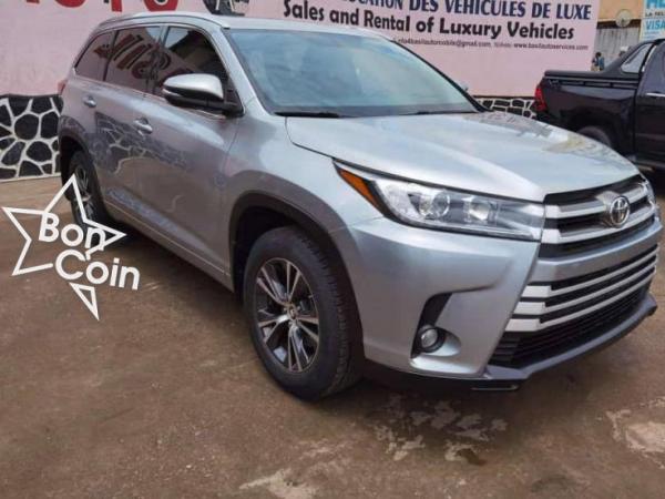 TOYOTA HIGHLANDER 2016