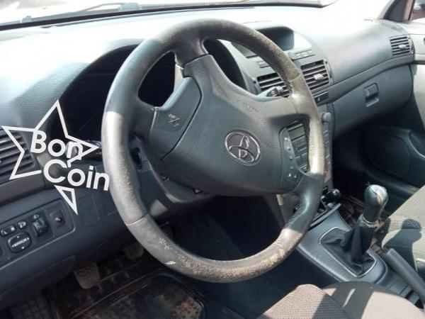 Toyota Avensis 2005