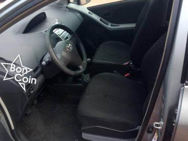 TOYOTA YARIS 2008