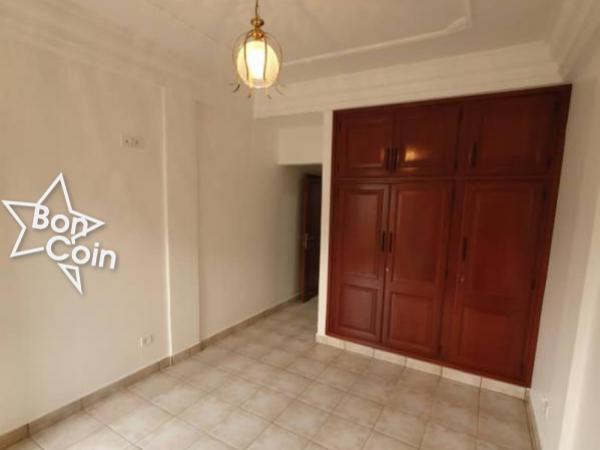 Appartement haut standing à louer à Bastos, Yaoundé