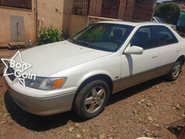 TOYOTA CAMRY 2001