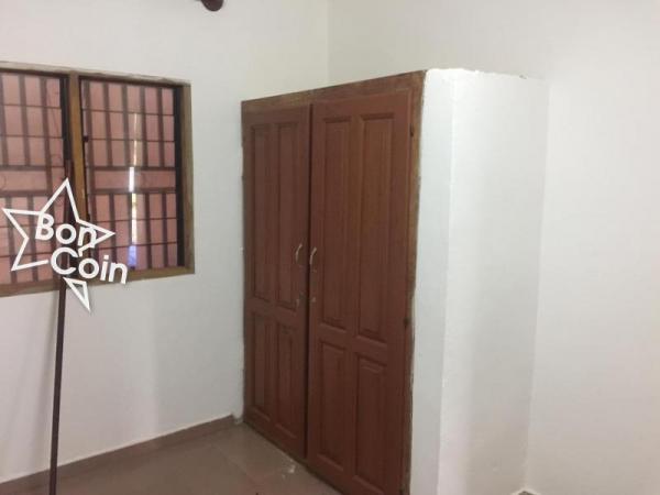 Appartement à louer à Omnisports, Yaoundé