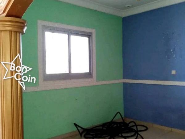 VILLA  A LOUER A ETOUDI, YAOUNDE