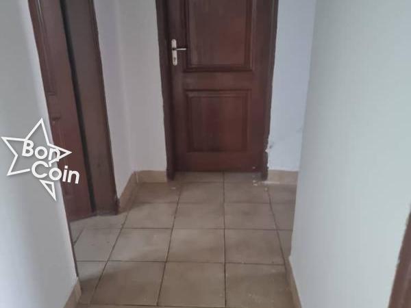 VILLA  A LOUER  A BANKOLO, YAOUNDE