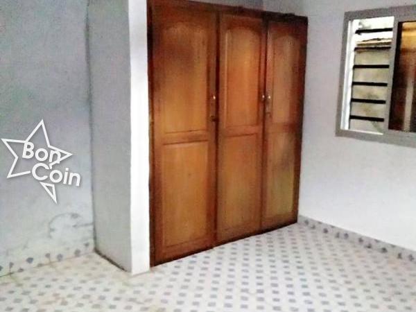 Appartement à louer à Bedi, Douala