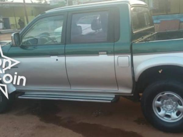 MITSUBISHI L200 2005