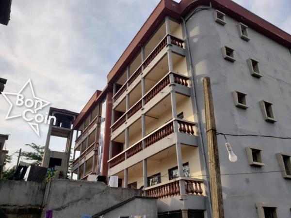 Immeuble à vendre à Biteng, Yaoundé