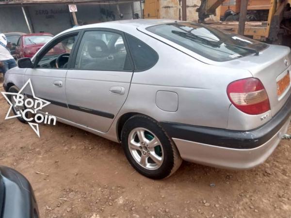 TOYOTA AVENSIS LIFTBACK  2000