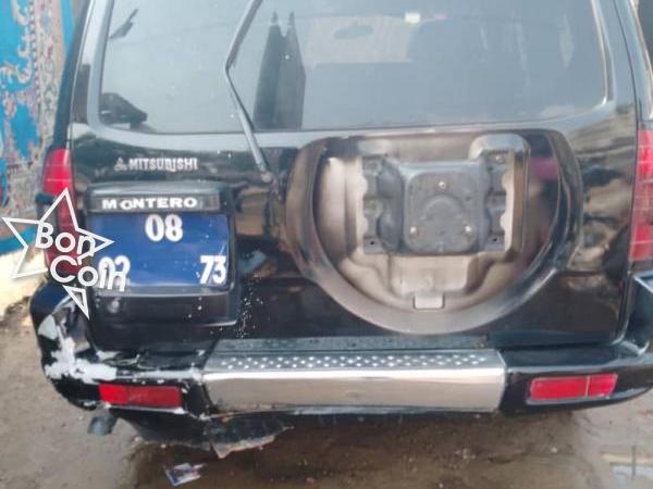 Mitsubishi Montero 2002