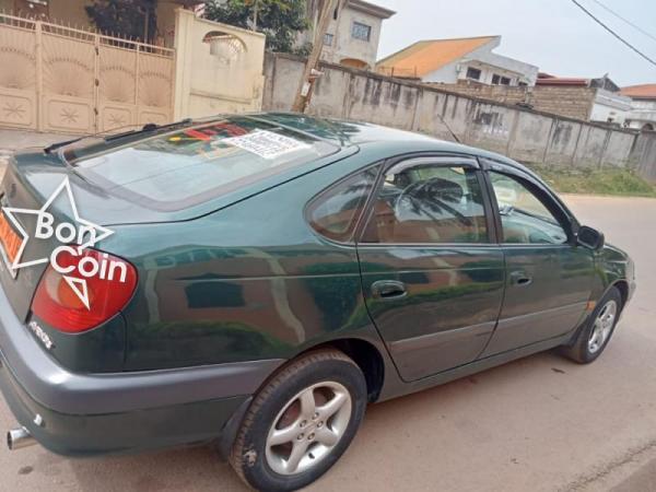 TOYOTA AVENSIS LIFTBACK 1999