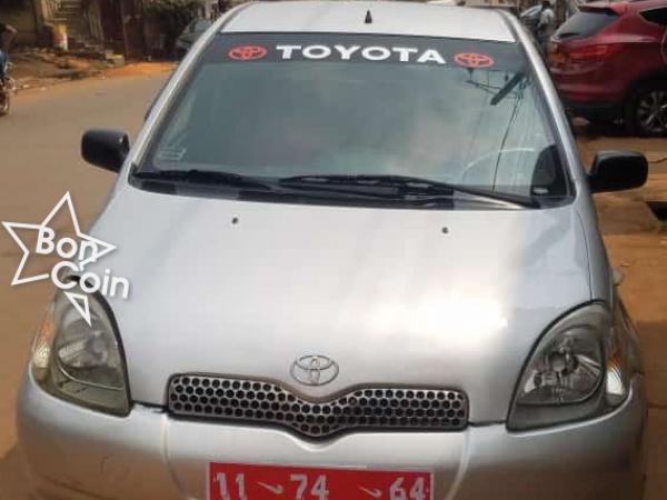 TOYOTA YARIS 2002