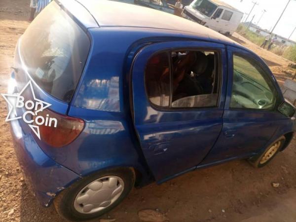 TOYOTA YARIS 2002