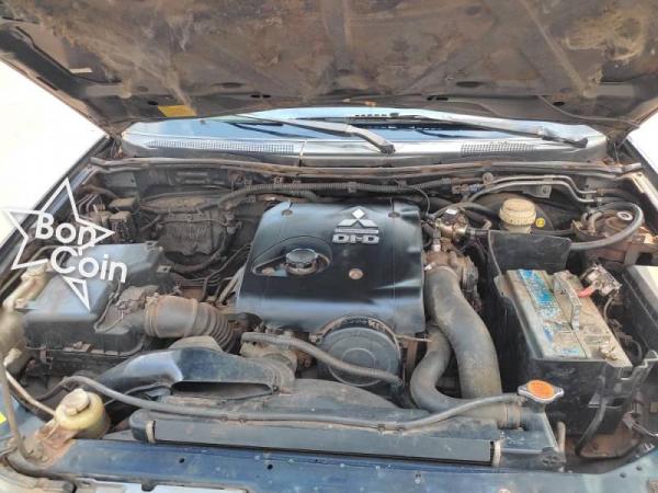 PICK-UP MITSUBISHI L200 ANNEE 2009