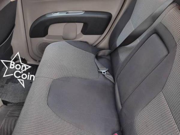 PICK-UP MITSUBISHI L200 ANNEE 2009