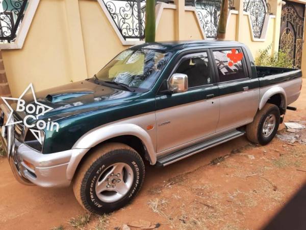 MITSUBISHI L200 2005