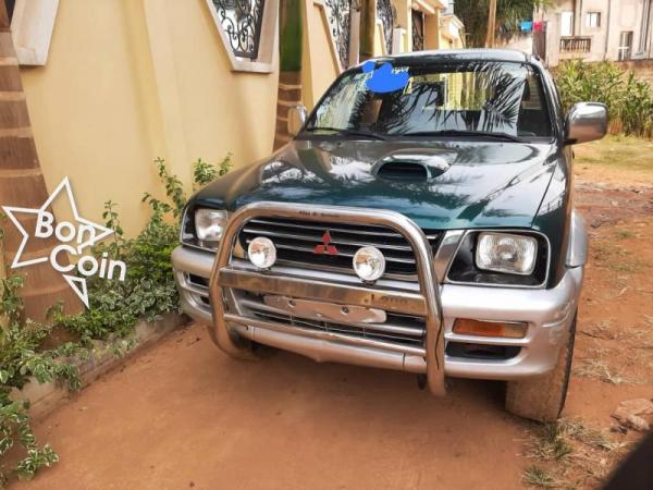 MITSUBISHI L200 année 2005