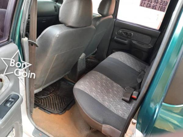 MITSUBISHI L200 2005