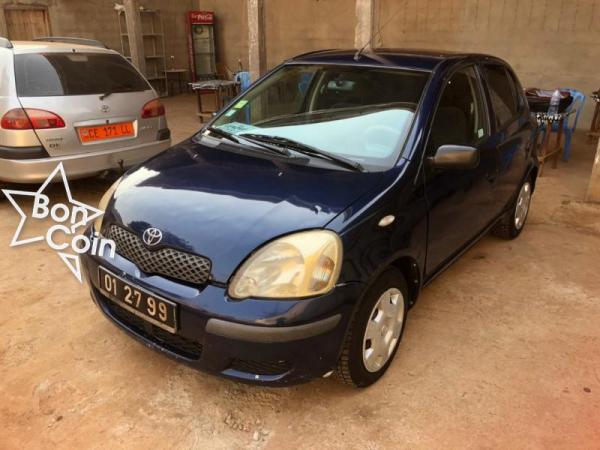 TOYOTA YARIS 2002