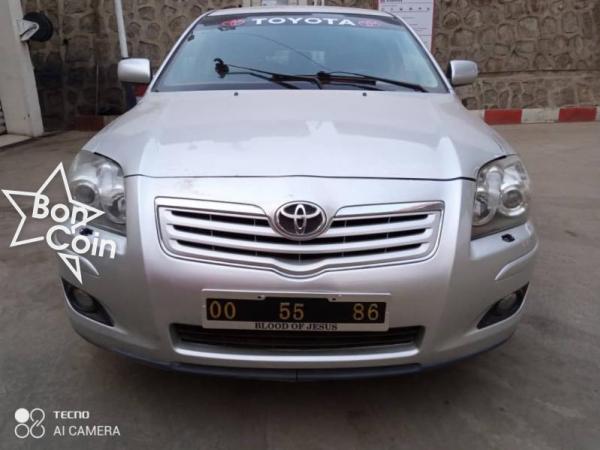 TOYOTA AVENSIS ÉDITION 2006 