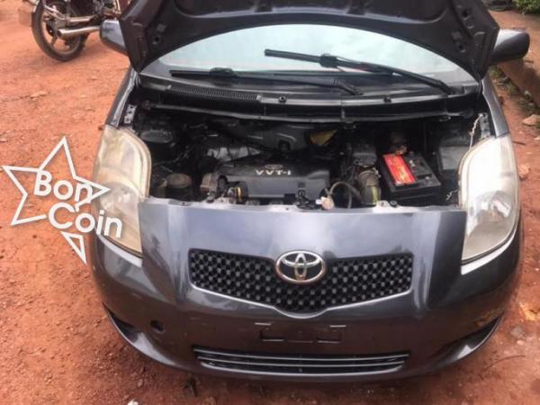 TOYOTA YARIS VITZ 2007