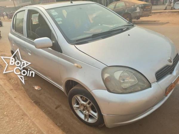 TOYOTA YARIS 2002