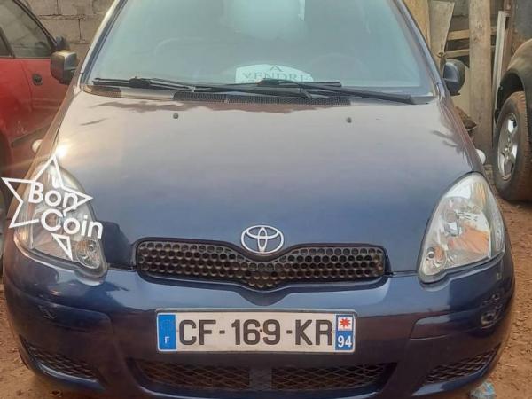 TOYOTA YARIS 2005