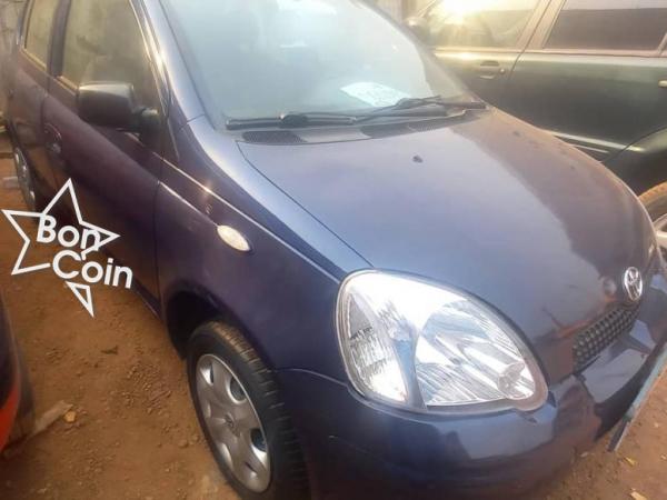 TOYOTA YARIS 2005