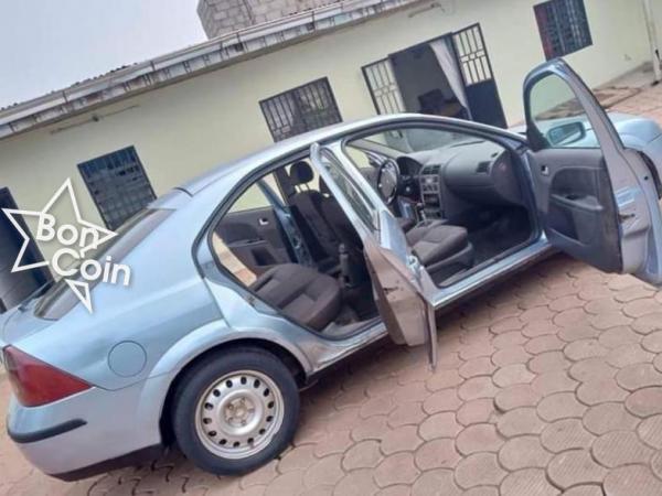 FORD MONDEO 2002