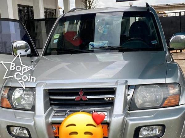 Mitsubishi Montero 2004