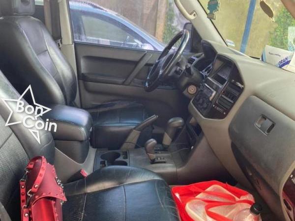 Mitsubishi Montero 2004
