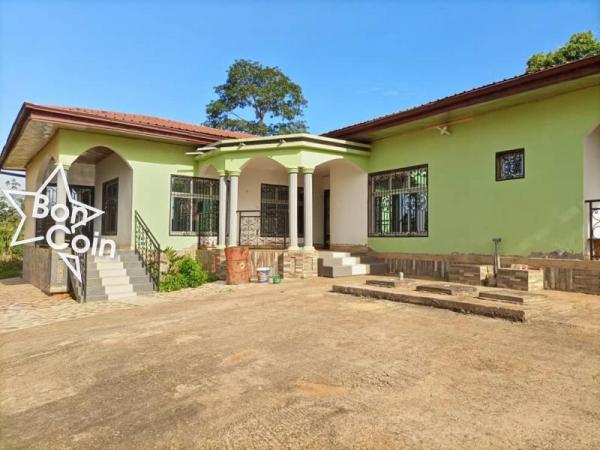 Villa à vendre à Yaoundé, Nkolfoulou 