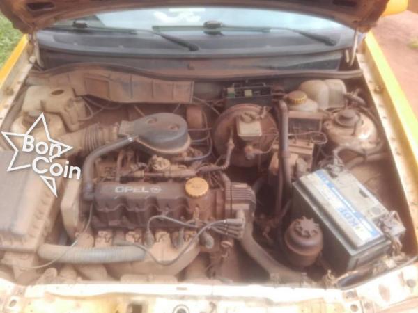 OPEL CORSA LONG CHÂSSIS 2002