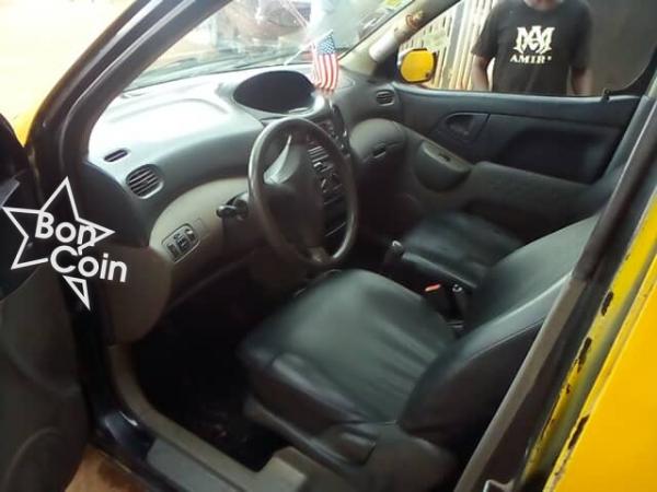 TOYOTA YARIS VERSO TAXI 2002