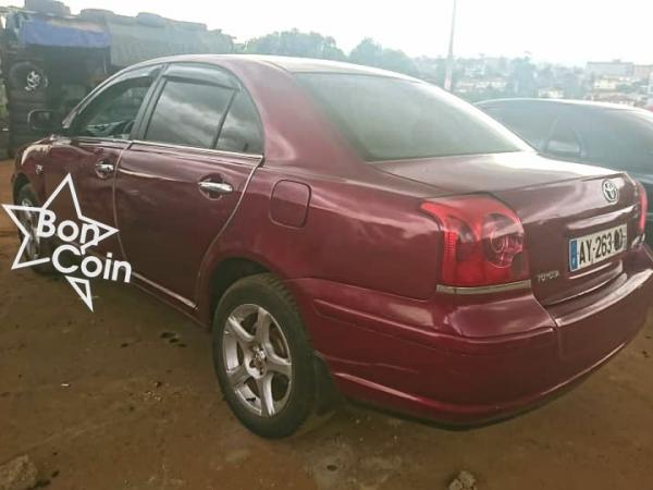 TOYOTA AVENSIS 2004