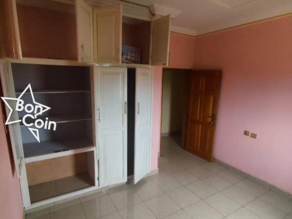 Appartement à louer à Damas, Yaoundé
