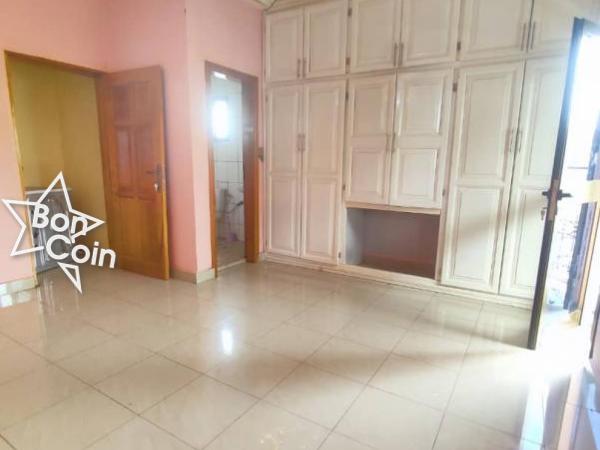Appartement à louer à Damas, Yaoundé