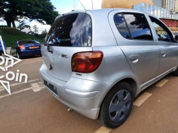 TOYOTA YARIS ÉDITION 2005 