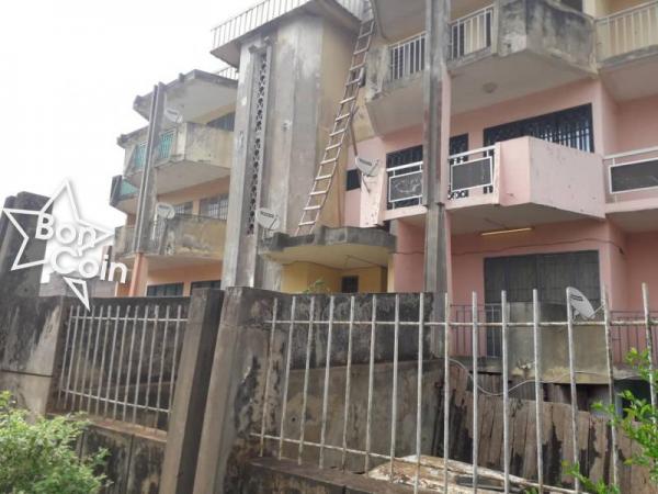 Immeuble à vendre à Yaoundé, Omnisports 