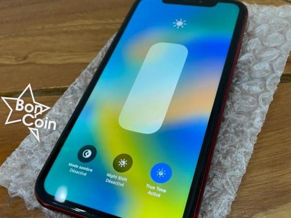 iPhone XR 256Go Red